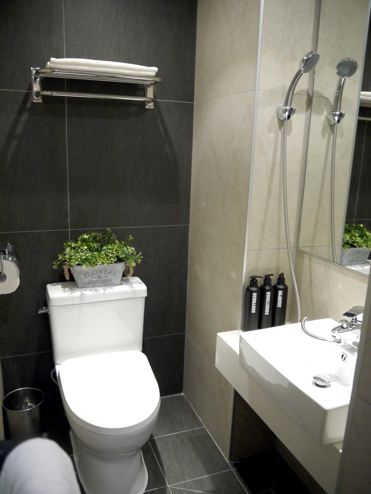Hostel Cleo Seoul Hongdae Exterior photo
